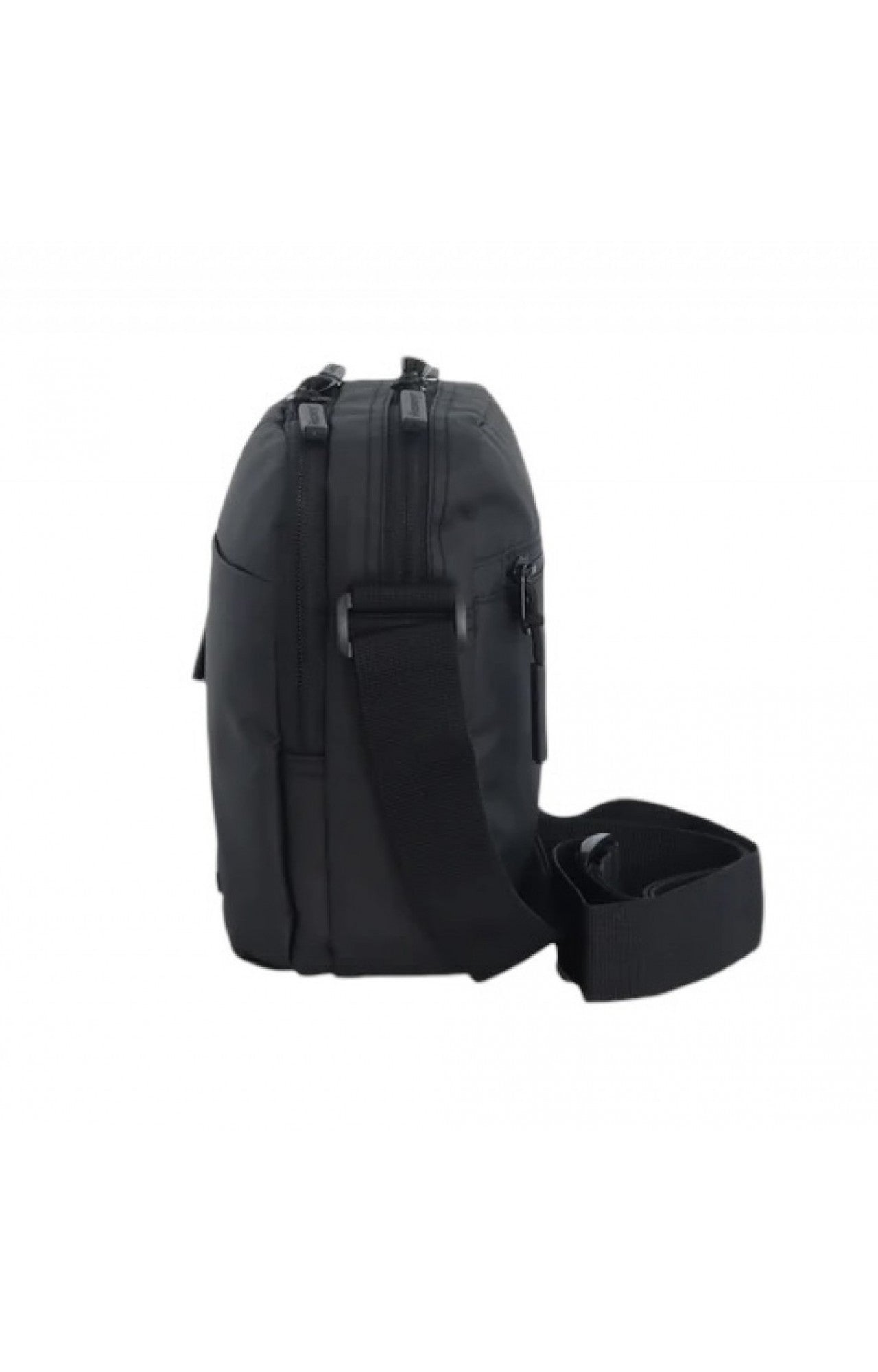 D03444-06 MENS DISCOVERY CROSSBODY BAG BLACK