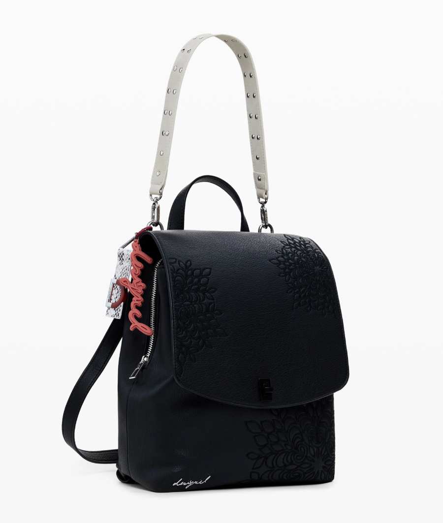 Γυναικείο Μεσαίο σακίδιο με καπάκι και ανάγλυφα σχέδια 25WAKP19/2000U