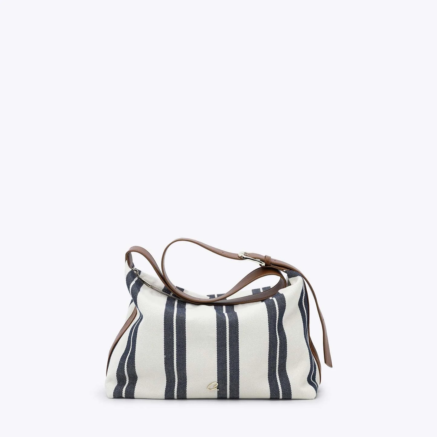 ΤΣΑΝΤΑ ΩΜΟΥ ΜΕ ΜΕΤΑΛΛΙΚΕΣ ΛΕΠΤΟΜΕΡΕΙΕΣ Κωδικός: 1010-3608