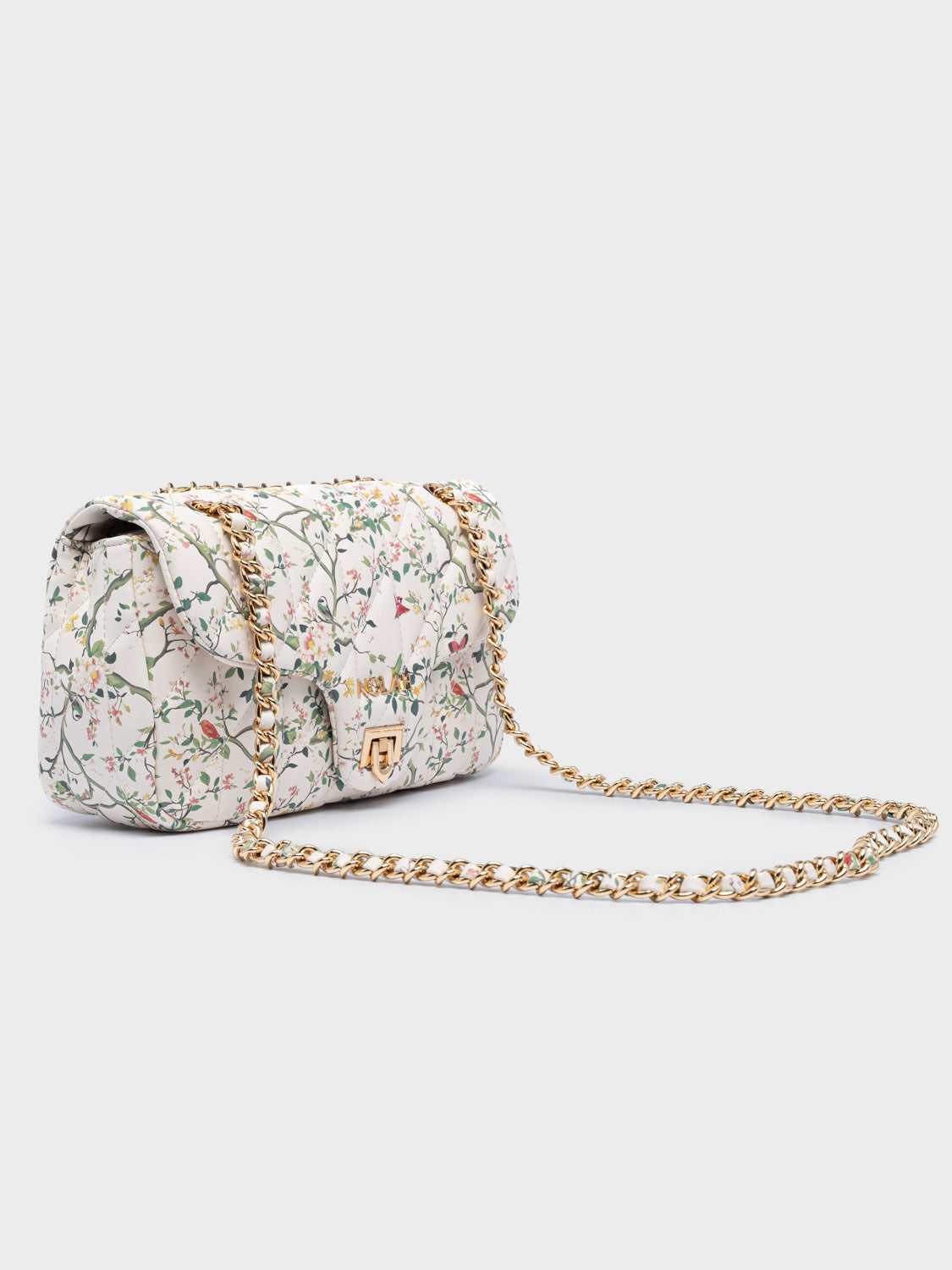 Nostalgia White Floral