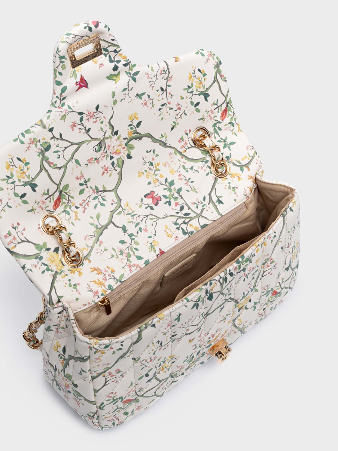 Nostalgia White Floral