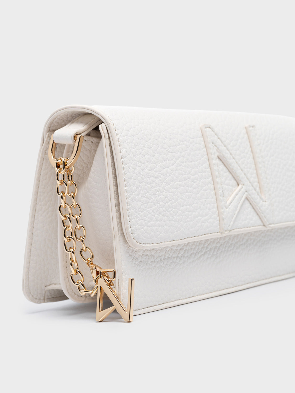 Tess Offwhite
