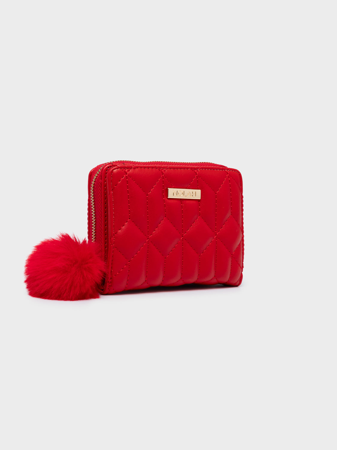 Winnie Red