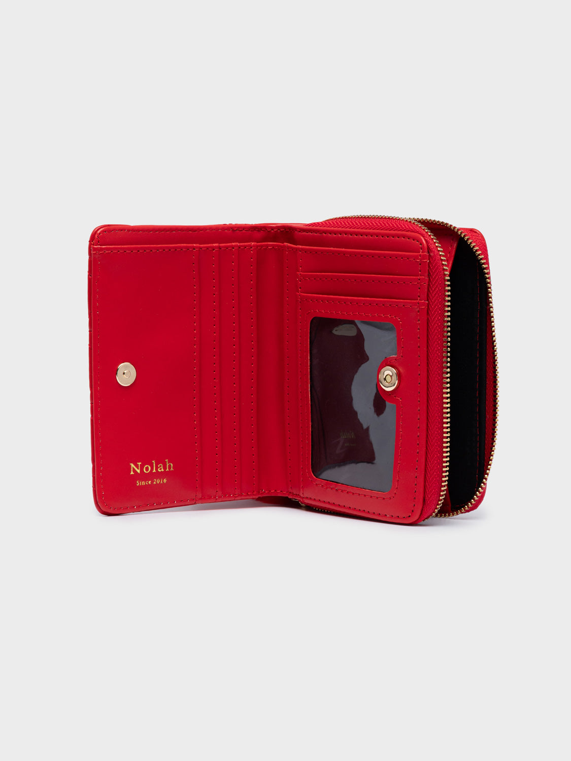 Winnie Red