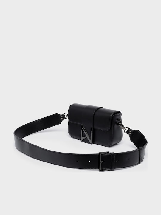 Niki Black Gun